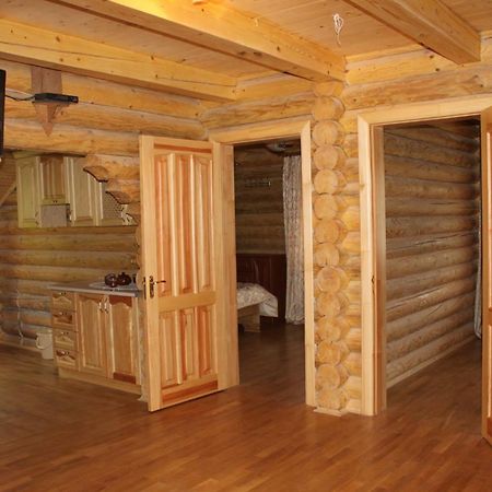 Privatna Sadiba Chalet Oryavchyk Luaran gambar