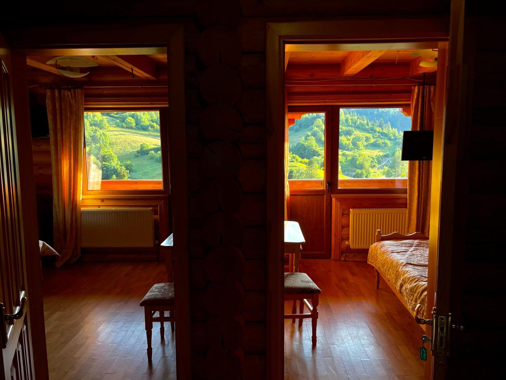 Privatna Sadiba Chalet Oryavchyk Luaran gambar