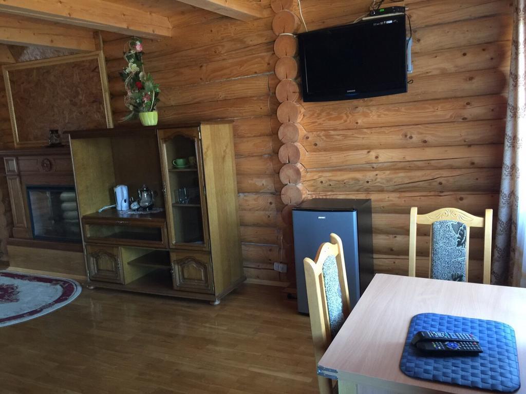 Privatna Sadiba Chalet Oryavchyk Luaran gambar
