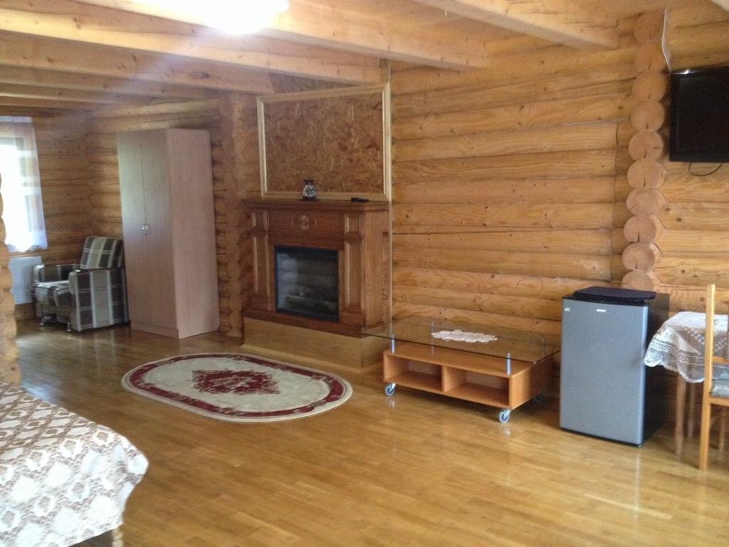 Privatna Sadiba Chalet Oryavchyk Luaran gambar